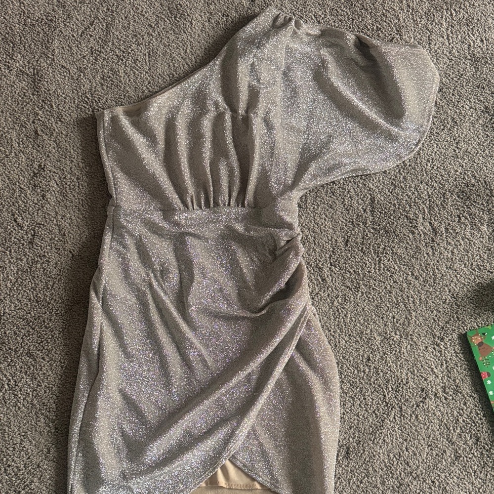 Elegant Silver One-Shoulder Dress